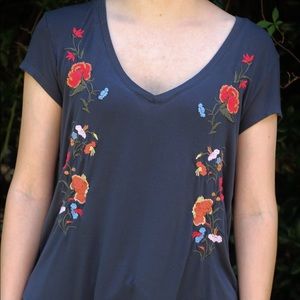 American Eagle soft and sexy embroidered tee